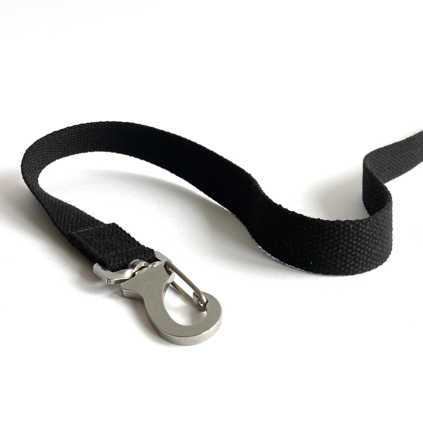 Washable black dog lead